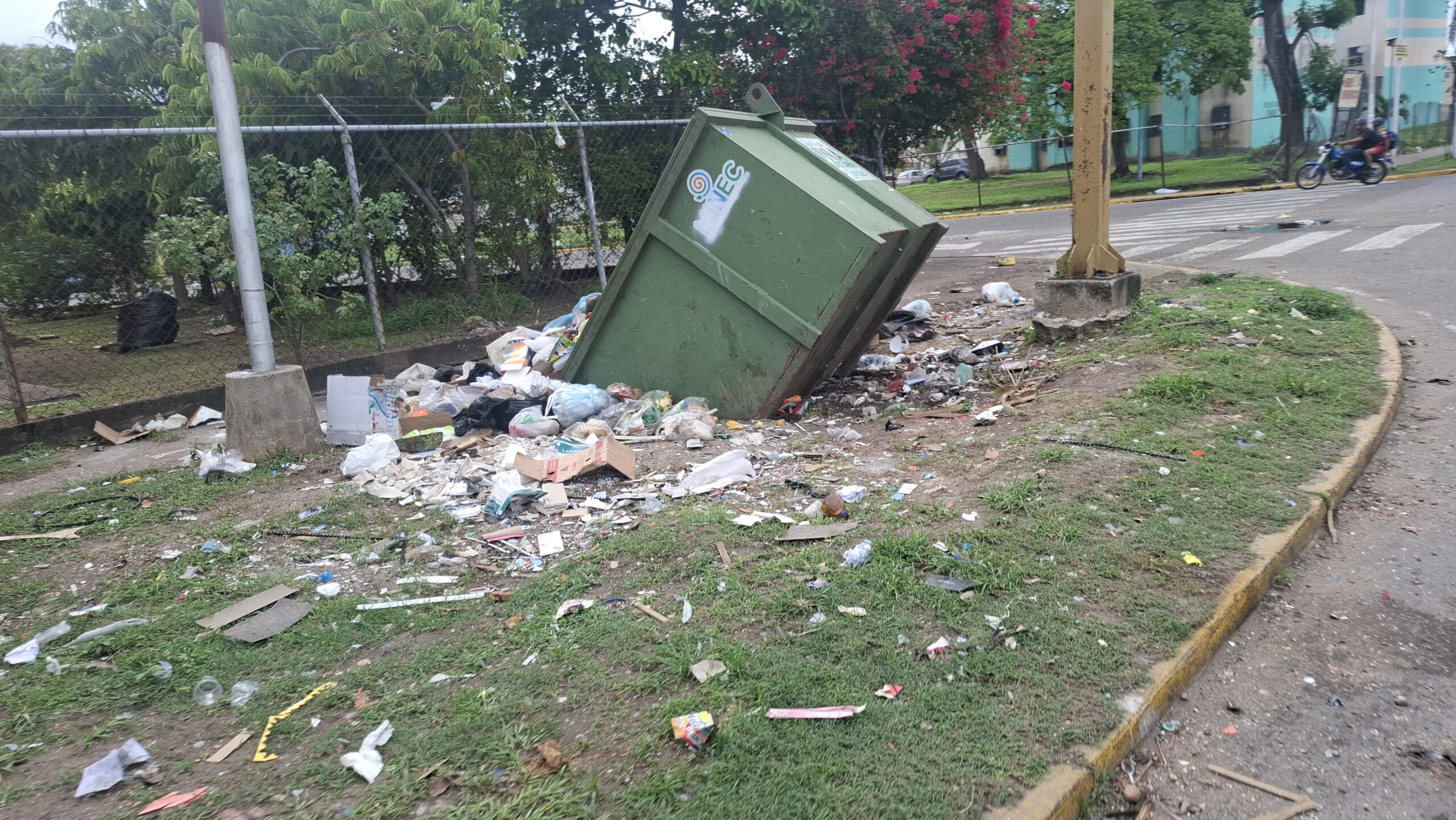 Piden colocar contenedores de basura en la avenida Orinoco de Maturín ...